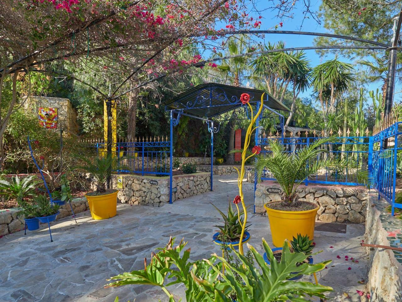 Hotel Petit Cala Fornells Peguera Exterior foto